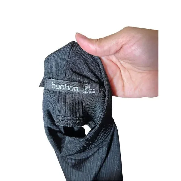 Boohoo Mock Neck Long‎ Sleeve Ribbed Bodysuit Size 2 - Picture 8 of 8